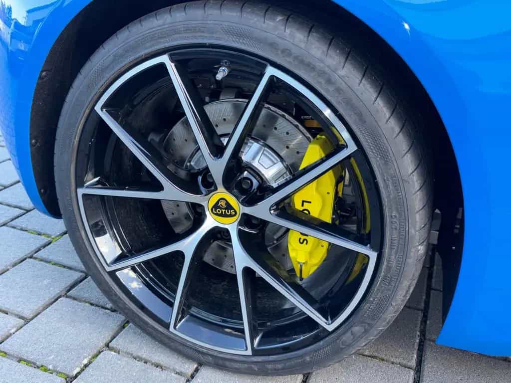 Lotus Emira V6 SE, Lotus am Ring by Komo-Tec GmbH null-photo-17