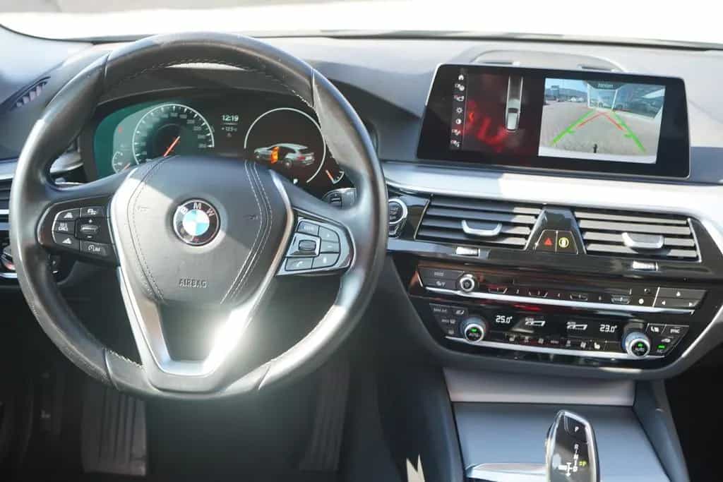 BMW 5 Series 520d Touring LED Navi ACC AHK Virtual Cockpit 06/2019-photo-12