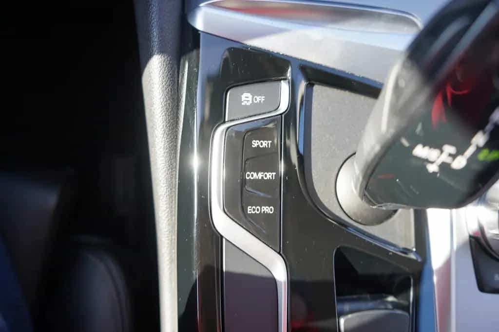 BMW 5 Series 520d Touring LED Navi ACC AHK Virtual Cockpit 06/2019-photo-21