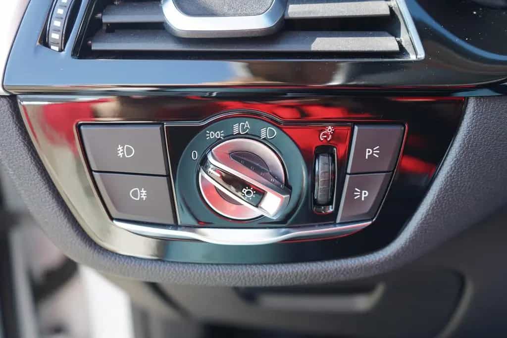 BMW 5 Series 520d Touring LED Navi ACC AHK Virtual Cockpit 06/2019-photo-31