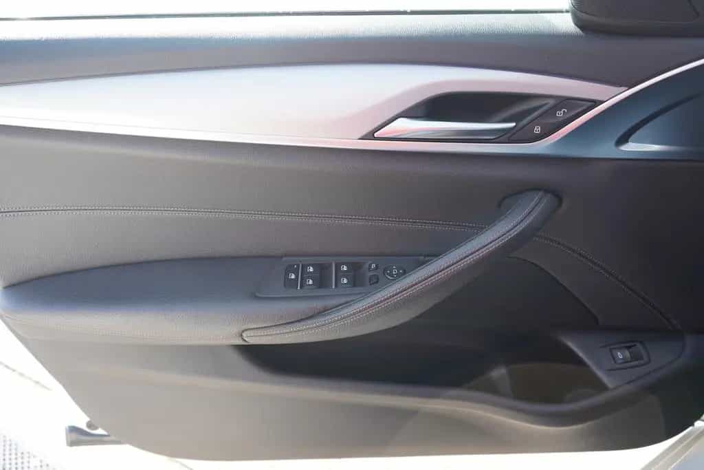 BMW 5 Series 520d Touring LED Navi ACC AHK Virtual Cockpit 06/2019-photo-32