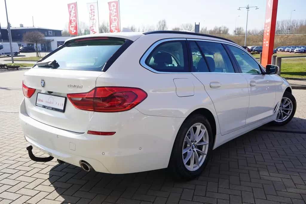 BMW 5 Series 520d Touring LED Navi ACC AHK Virtual Cockpit 06/2019-photo-5
