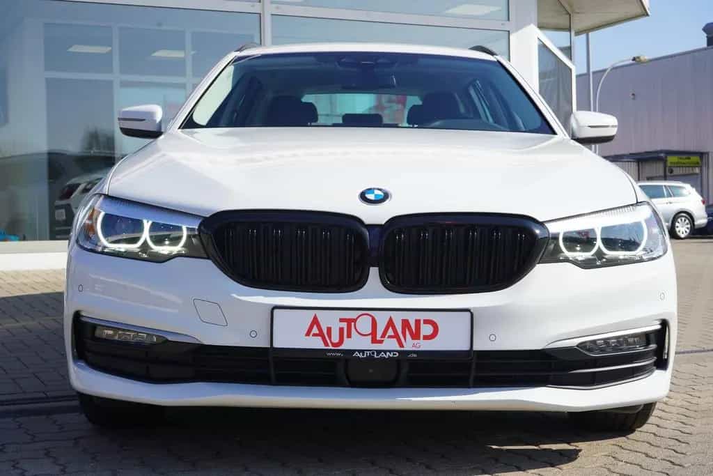 BMW 5 Series 520d Touring LED Navi ACC AHK Virtual Cockpit 06/2019-photo-8
