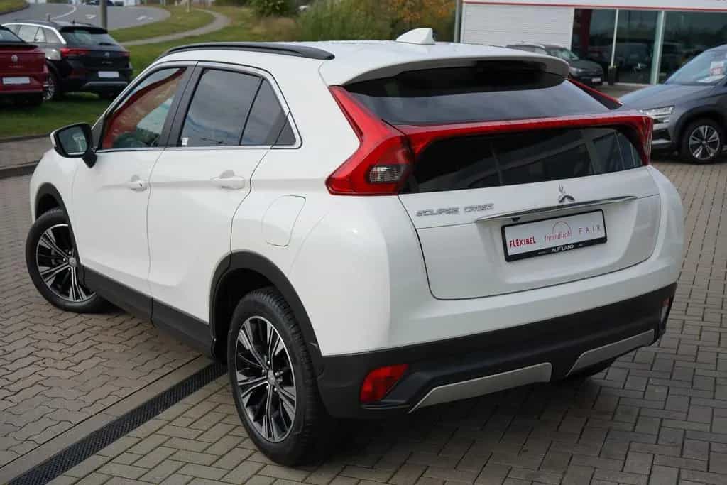 Mitsubishi Eclipse Cross 1.5 Spirit+ 2WD Sitzheizung Klima 03/2021-photo-3