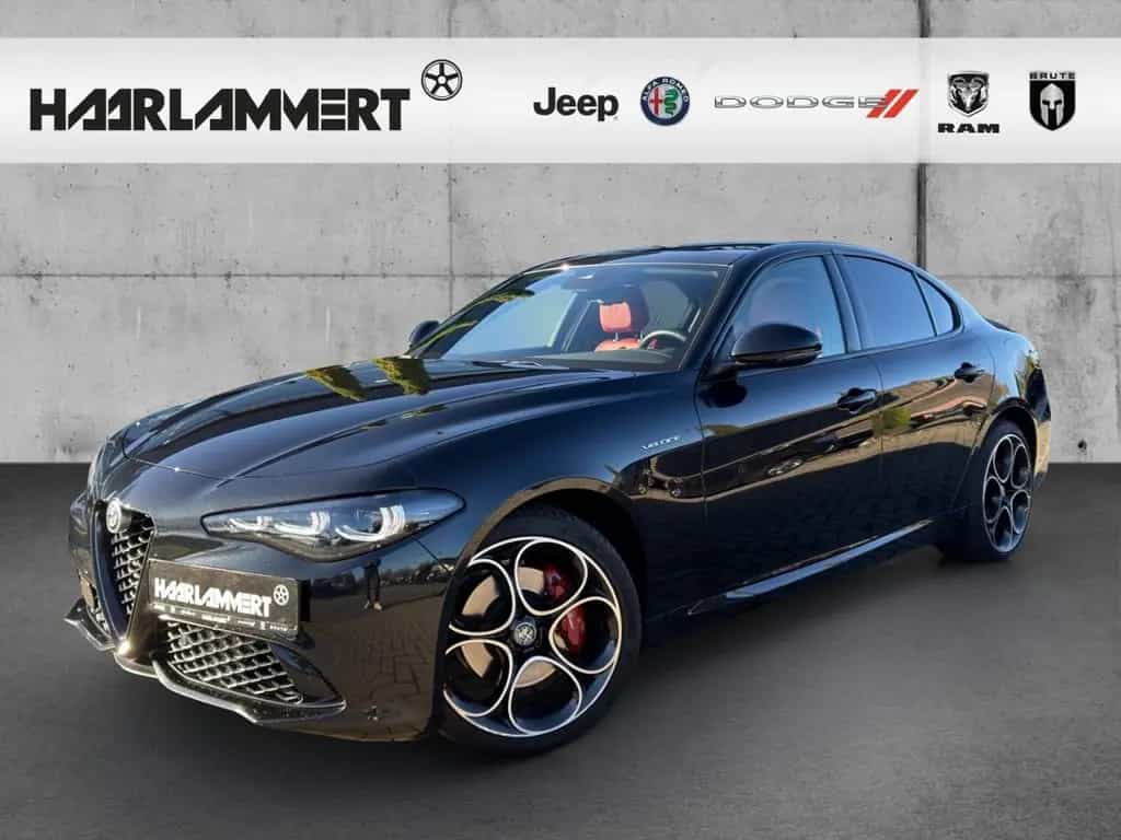 Alfa Romeo Giulia Veloce Q4 PANORAMA+PDC+KAMERA+MEMORY+SHZ 10/2023-photo-1
