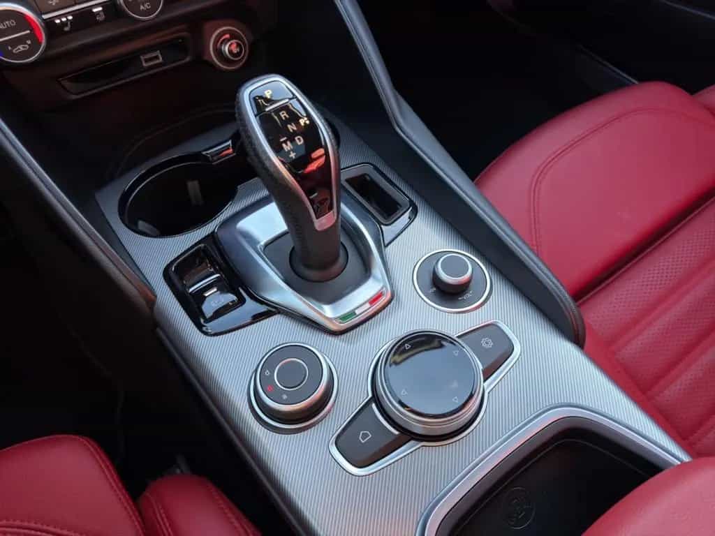 Alfa Romeo Giulia Veloce Q4 PANORAMA+PDC+KAMERA+MEMORY+SHZ 10/2023-photo-15