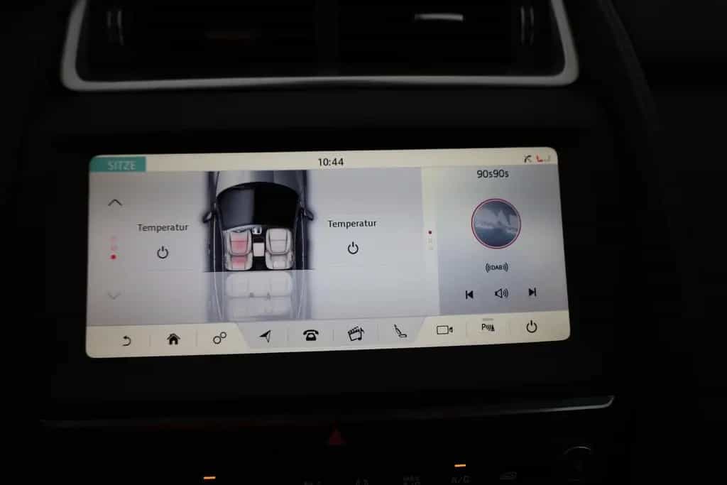 Jaguar E-Pace 2.0 AWD LED ACC Virtual Cockpit DAB 01/2021-photo-10