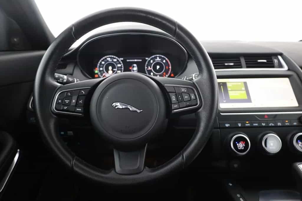 Jaguar E-Pace 2.0 AWD LED ACC Virtual Cockpit DAB 01/2021-photo-16