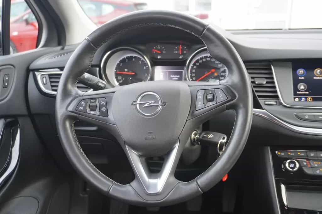 Opel Astra K Sports Tourer LED Tempomat Teilleder 05/2022-photo-9