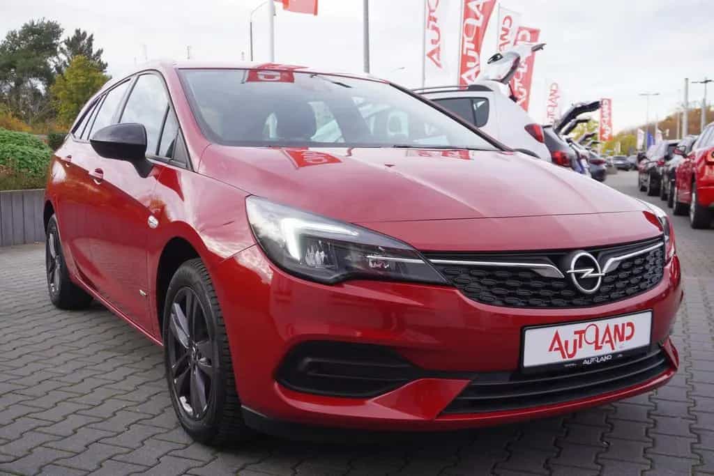 Opel Astra K Sports Tourer LED Tempomat Teilleder 05/2022-photo-4