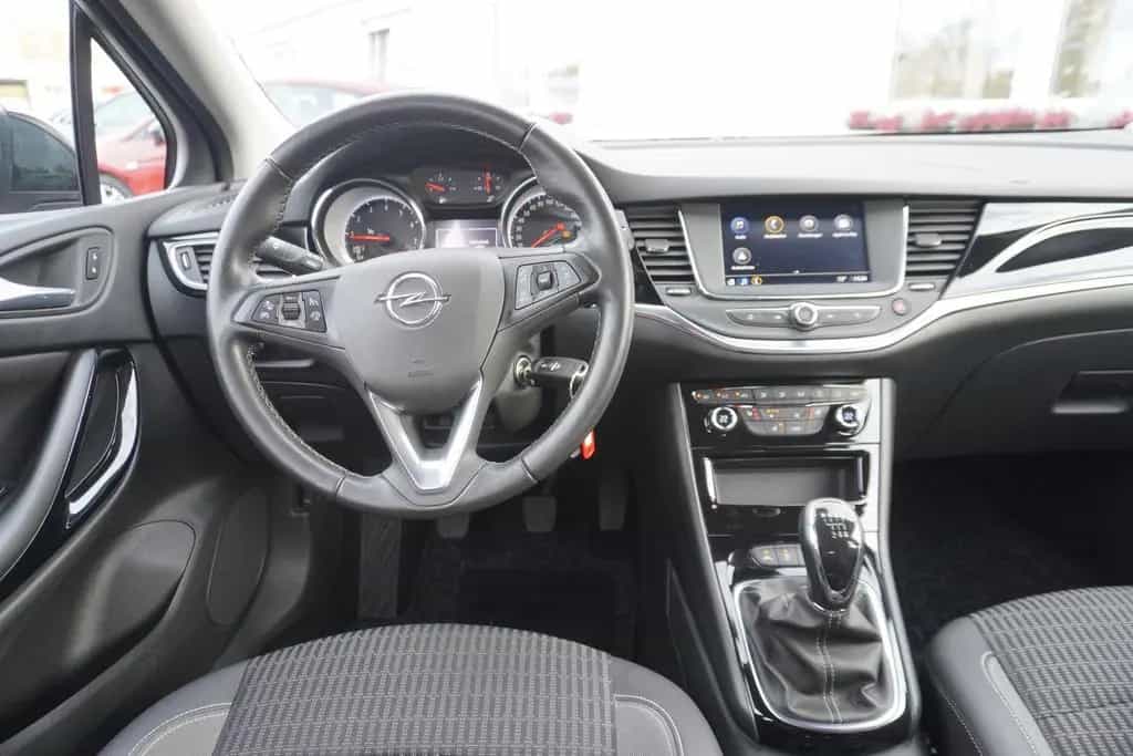 Opel Astra K Sports Tourer LED Tempomat Teilleder 05/2022-photo-8