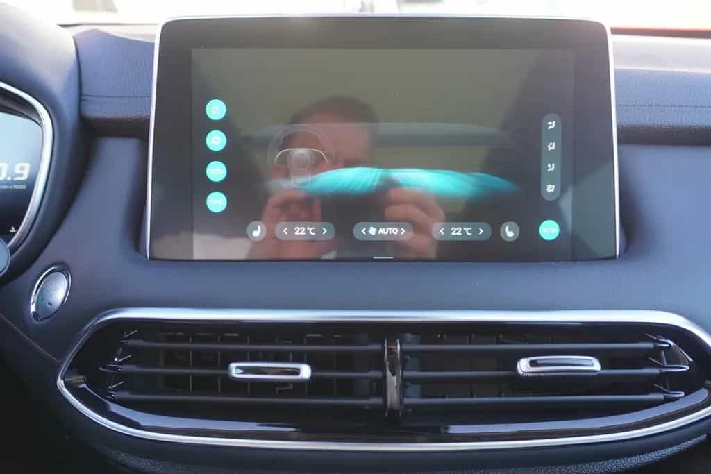 MG HS 1.5 T-GDI Luxury Aut. LED Navi Panorama 360° 02/2024-photo-13