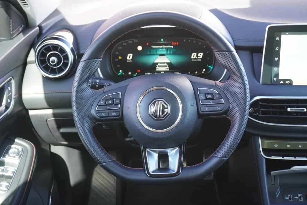 MG HS 1.5 T-GDI Luxury Aut. LED Navi Panorama 360° 02/2024-photo-18