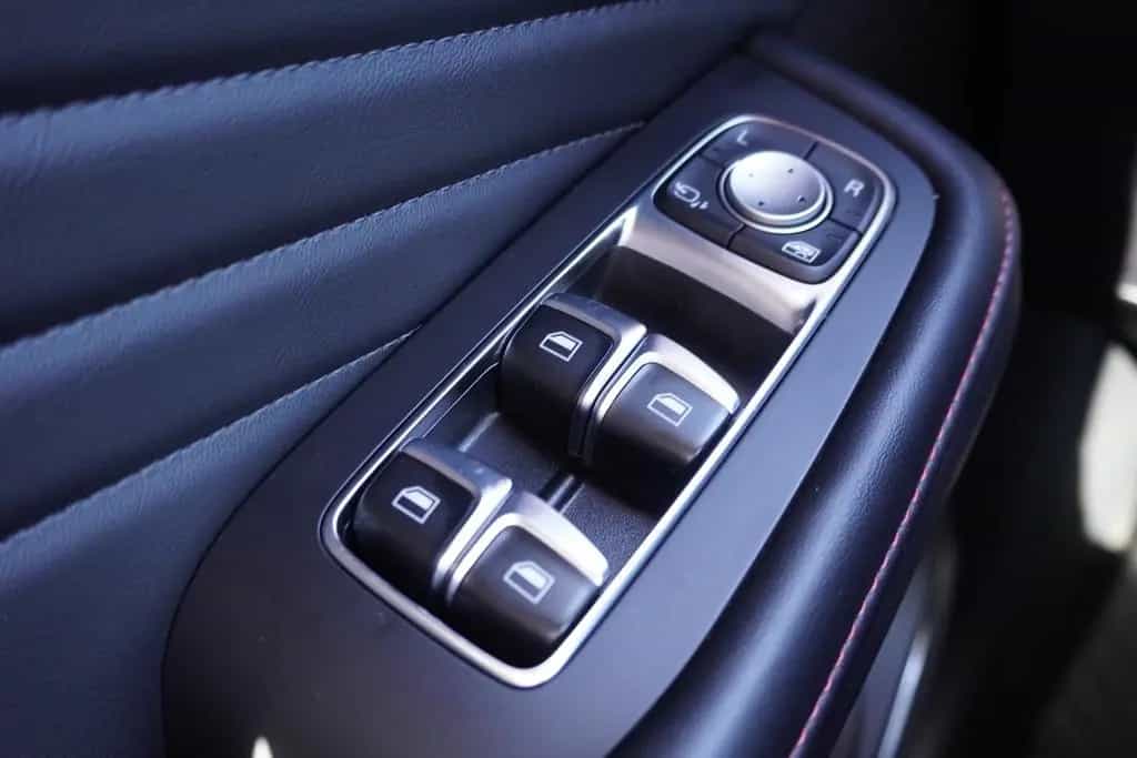 MG HS 1.5 T-GDI Luxury Aut. LED Navi Panorama 360° 02/2024-photo-29