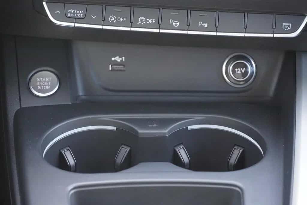 Audi A4 Avant 40 TDI quattro LED Navi ACC AHK DAB 09/2020-photo-22