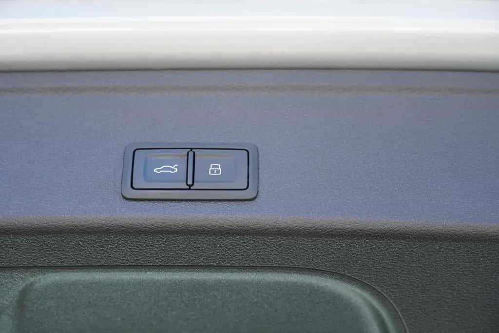 Audi A4 Avant 40 TDI quattro LED Navi ACC AHK DAB 09/2020-photo-44