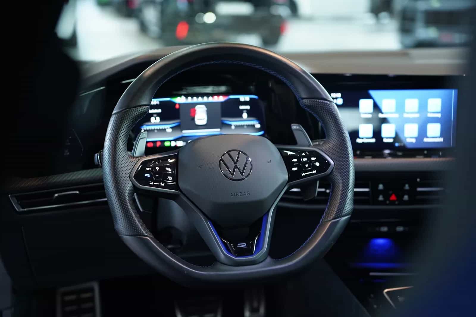 Volkswagen Golf 07/2023-photo-46