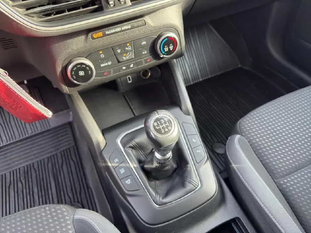 Ford Focus Turnier Cool & Connect 03/2019-photo-11