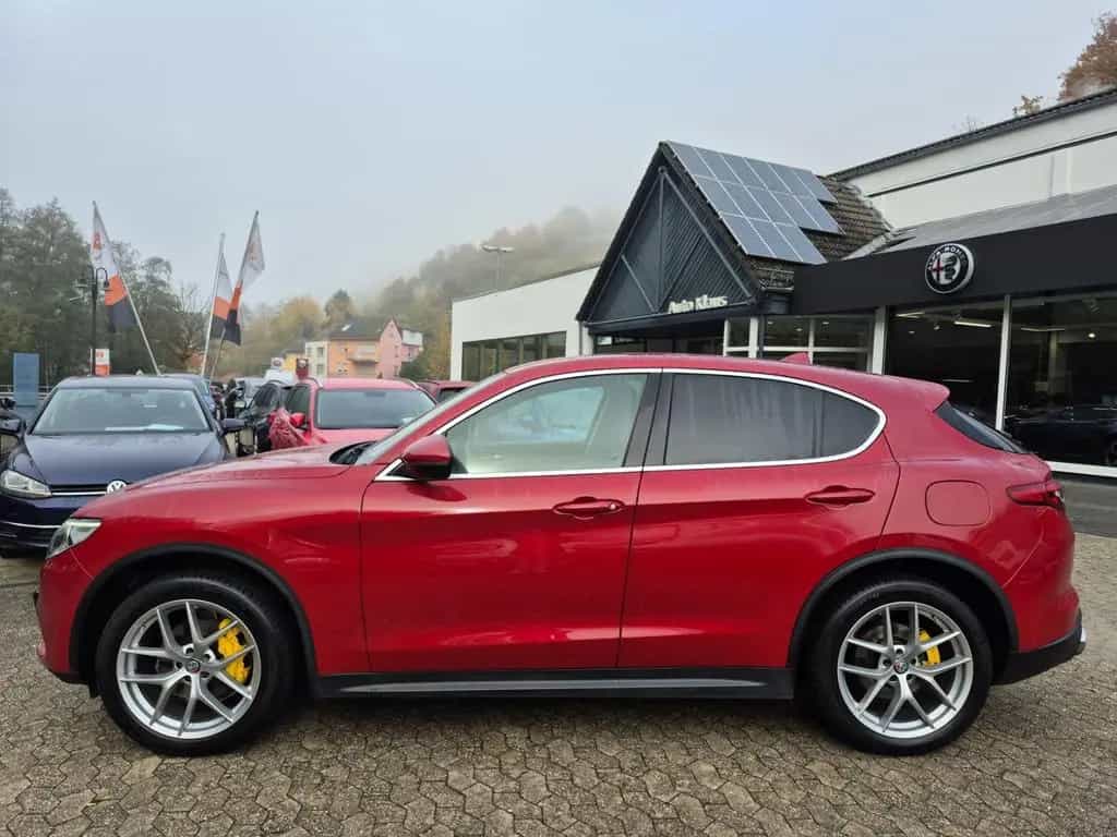 Alfa Romeo Stelvio 2.0 First Edition Q4 PDC Kamera AHK SHZ 07/2017-photo-0
