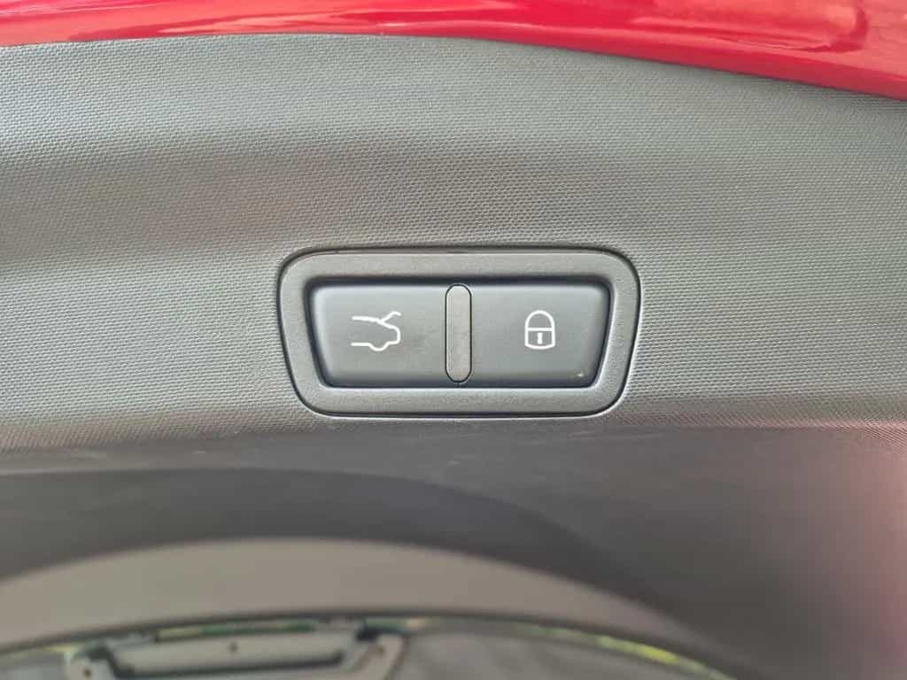 Alfa Romeo Stelvio 2.0 First Edition Q4 PDC Kamera AHK SHZ 07/2017-photo-23