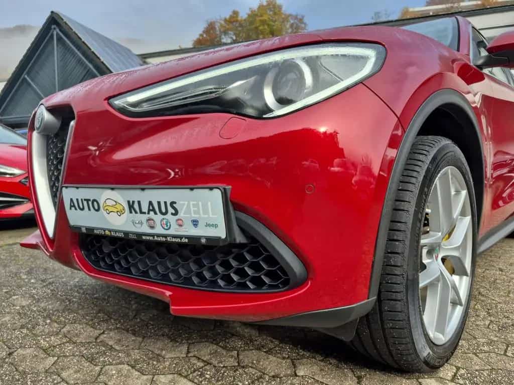 Alfa Romeo Stelvio 2.0 First Edition Q4 PDC Kamera AHK SHZ 07/2017-photo-4