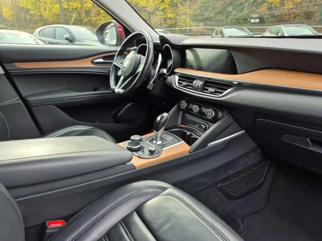 Alfa Romeo Stelvio 2.0 First Edition Q4 PDC Kamera AHK SHZ 07/2017-photo-6