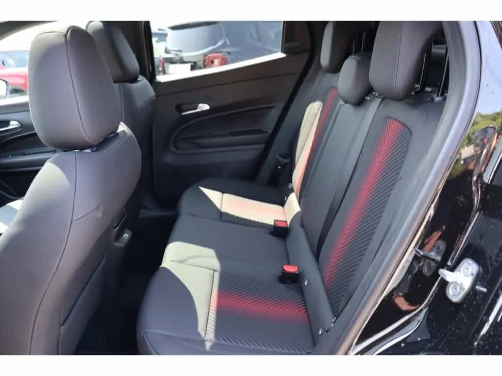 Alfa Romeo Junior IBRIDA Q4 1.2 VGT 145PS DCT6 SCHIEBEDACH 01/2026-photo-10