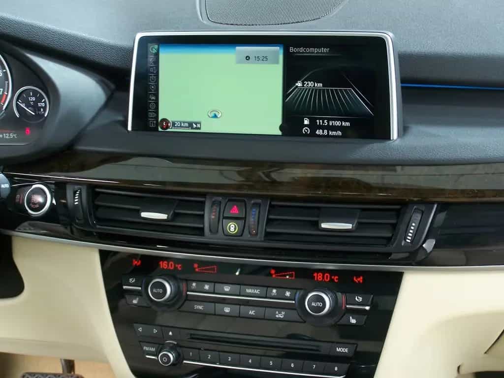 BMW X5 xDrive35i F15 PANORAM+HEAD+NAV+360° US IMPORT 07/2015-photo-10