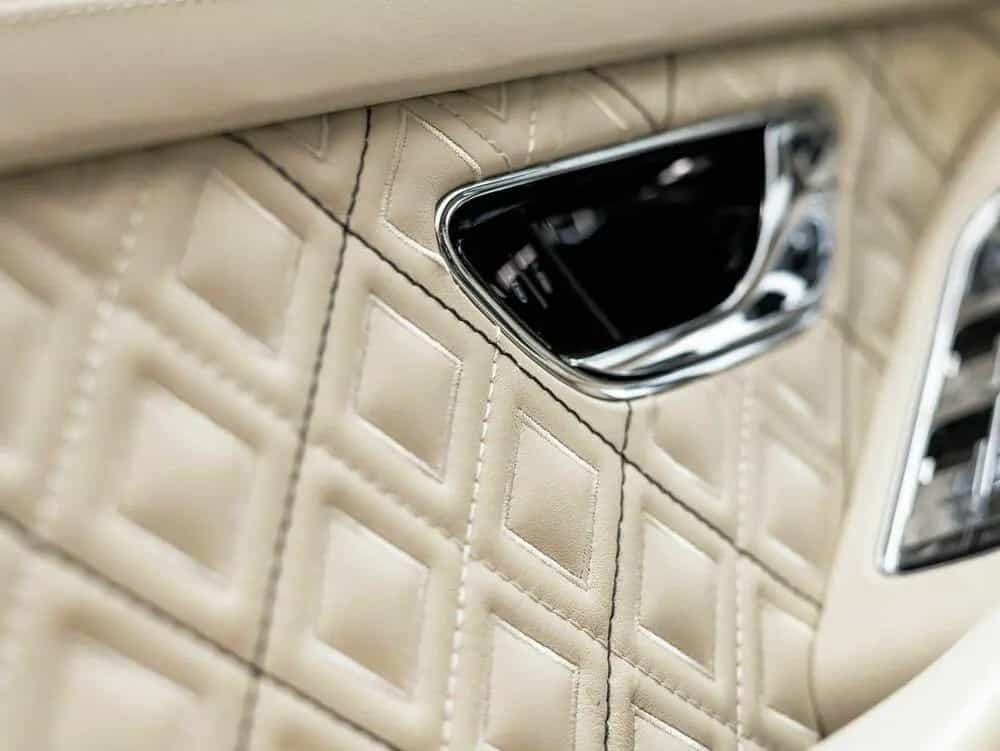 Bentley Continental GT First Edition W12 06/2018-photo-17