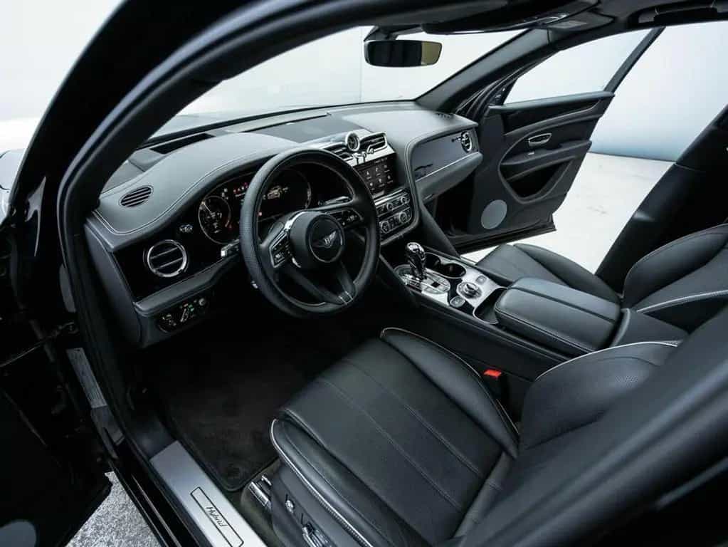 Bentley Bentayga V6 Hybrid 01/2021-photo-16