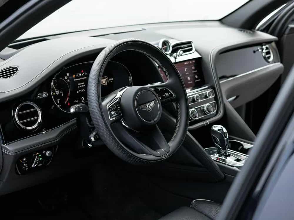 Bentley Bentayga V6 Hybrid 01/2021-photo-19