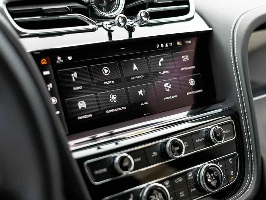 Bentley Bentayga V6 Hybrid 01/2021-photo-26