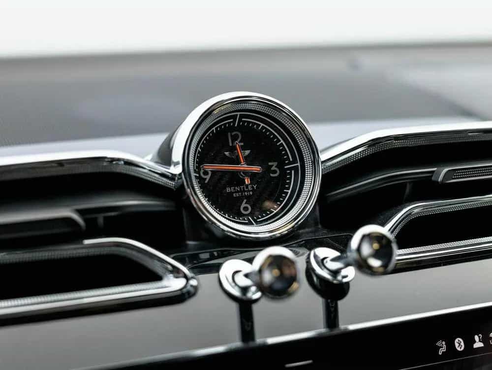 Bentley Bentayga V6 Hybrid 01/2021-photo-28