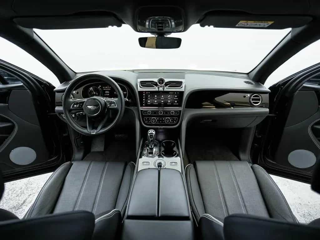 Bentley Bentayga V6 Hybrid 01/2021-photo-37