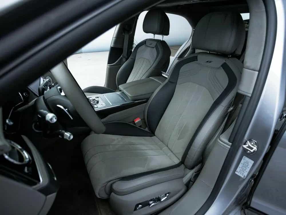Bentley Flying Spur S V8 03/2024-photo-24