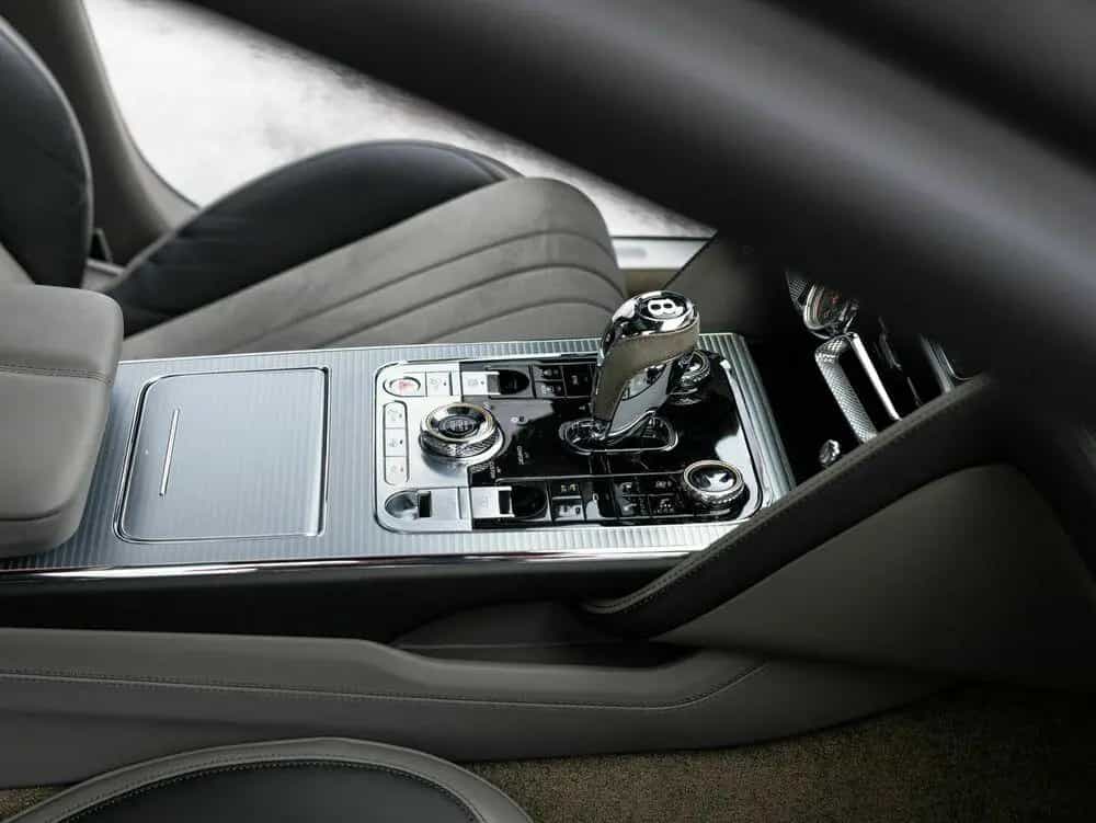 Bentley Flying Spur S V8 03/2024-photo-28