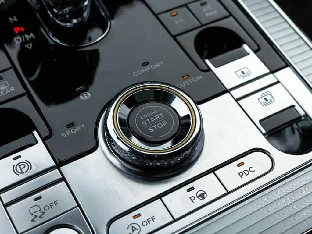 Bentley Flying Spur S V8 03/2024-photo-30