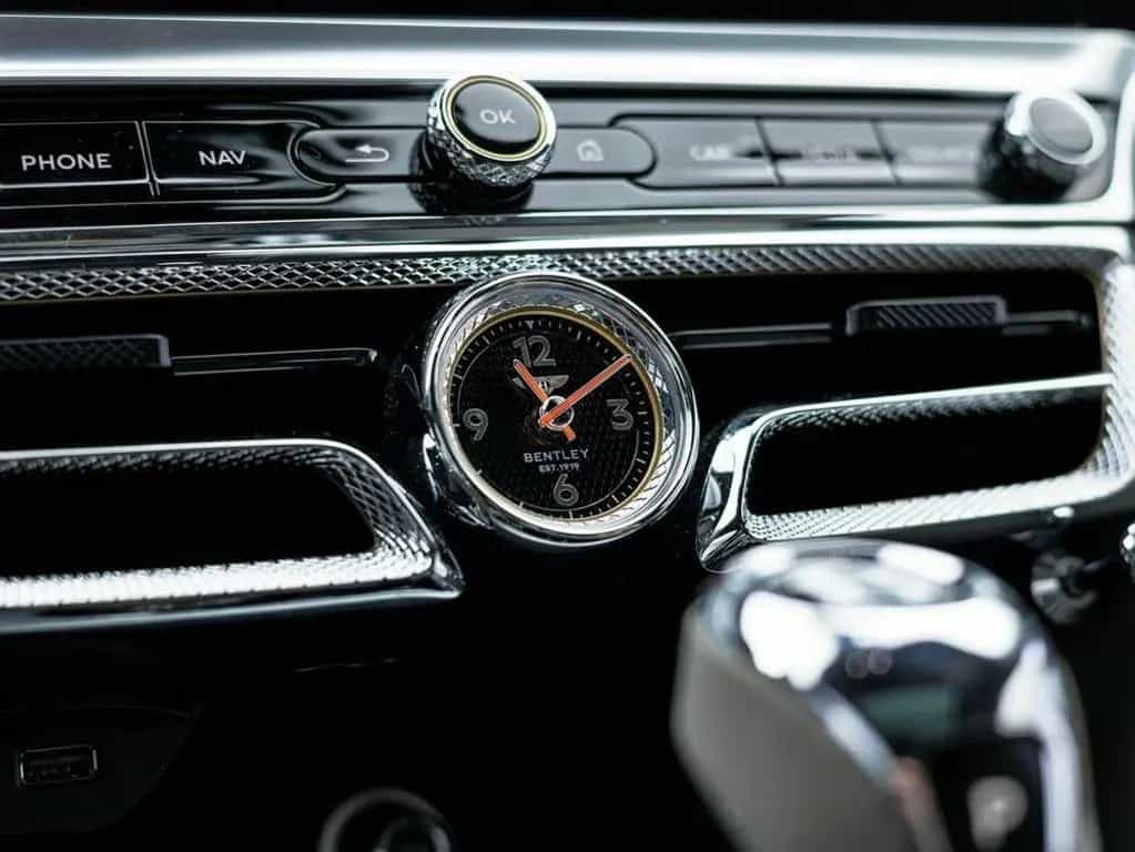 Bentley Flying Spur S V8 03/2024-photo-32