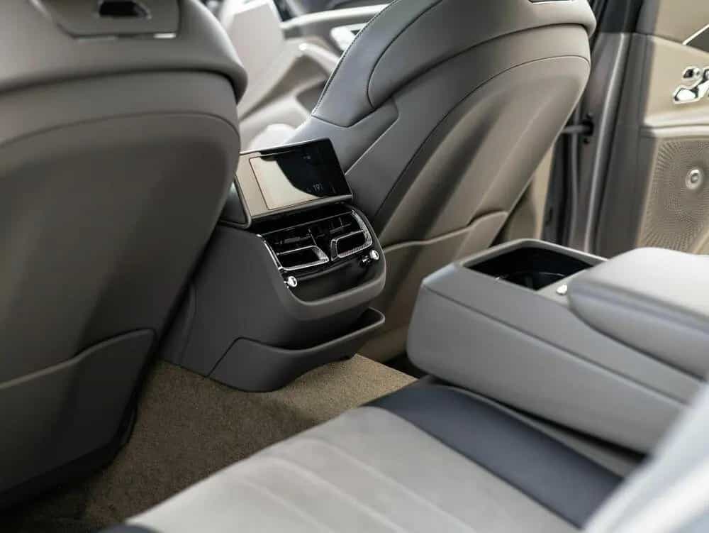 Bentley Flying Spur S V8 03/2024-photo-40