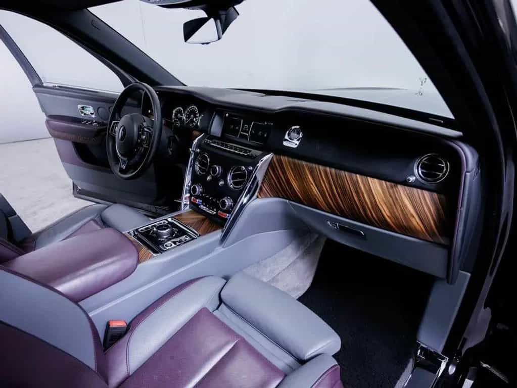 Rolls-Royce Cullinan 6.8 V12 06/2020-photo-12