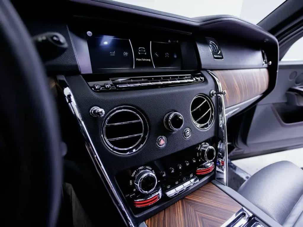 Rolls-Royce Cullinan 6.8 V12 06/2020-photo-26