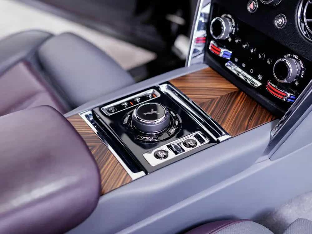 Rolls-Royce Cullinan 6.8 V12 06/2020-photo-33