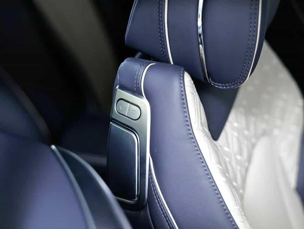 Bentley Continental GT Azure 05/2023-photo-14