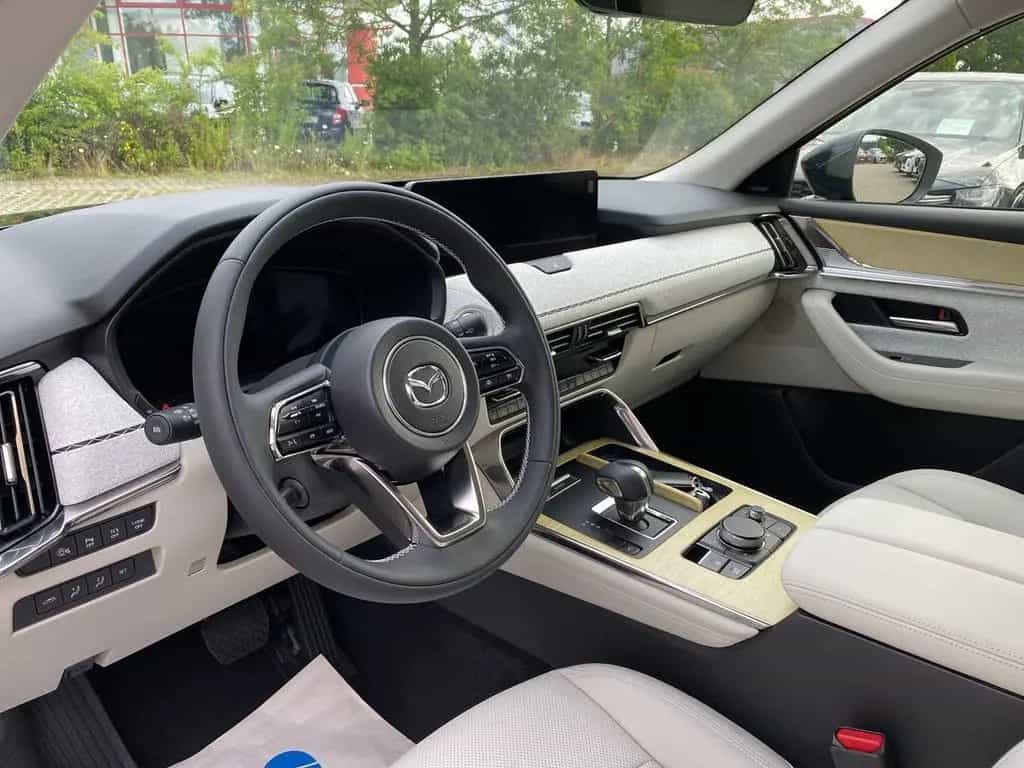 Mazda CX-60 3.3L e-SKYACTIV D 8AT RWD Takumi Plus BOSE 08/2025-photo-9