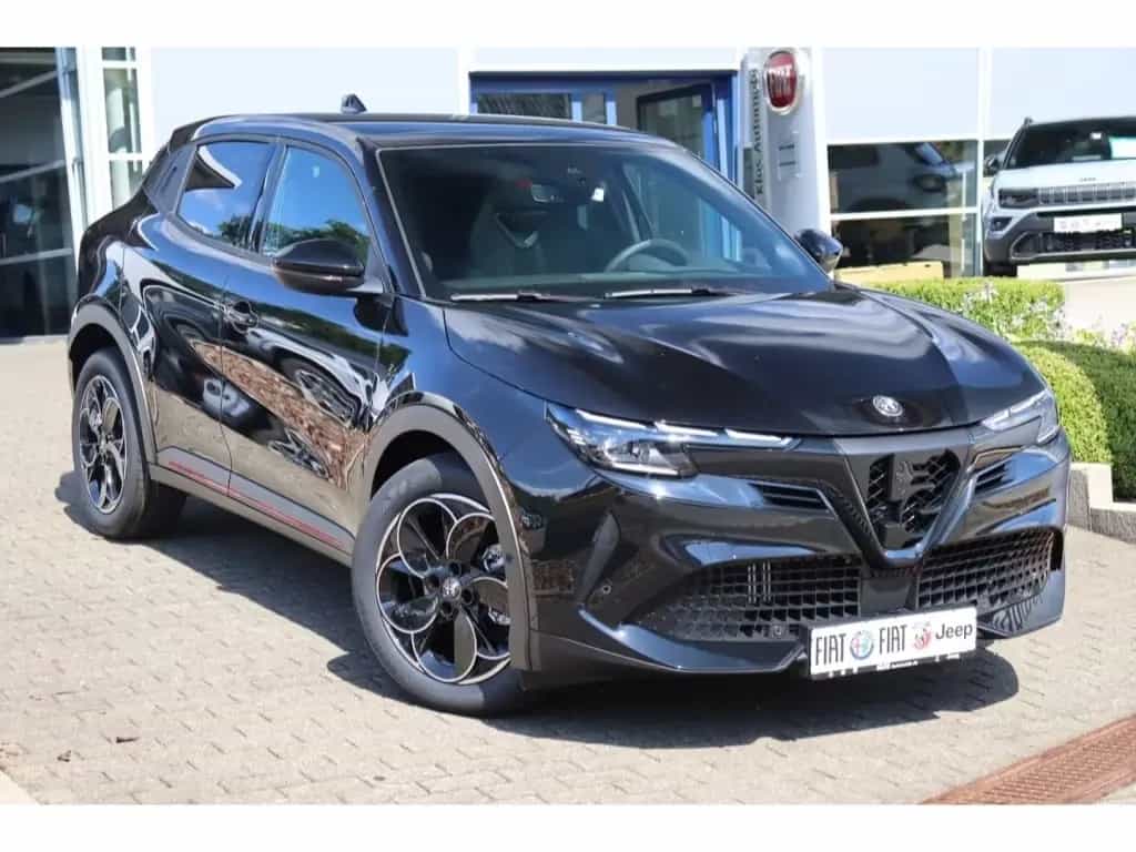 Alfa Romeo Junior IBRIDA Q4 1.2 VGT 145PS DCT6 SPORT SABELT 01/2026-photo-1