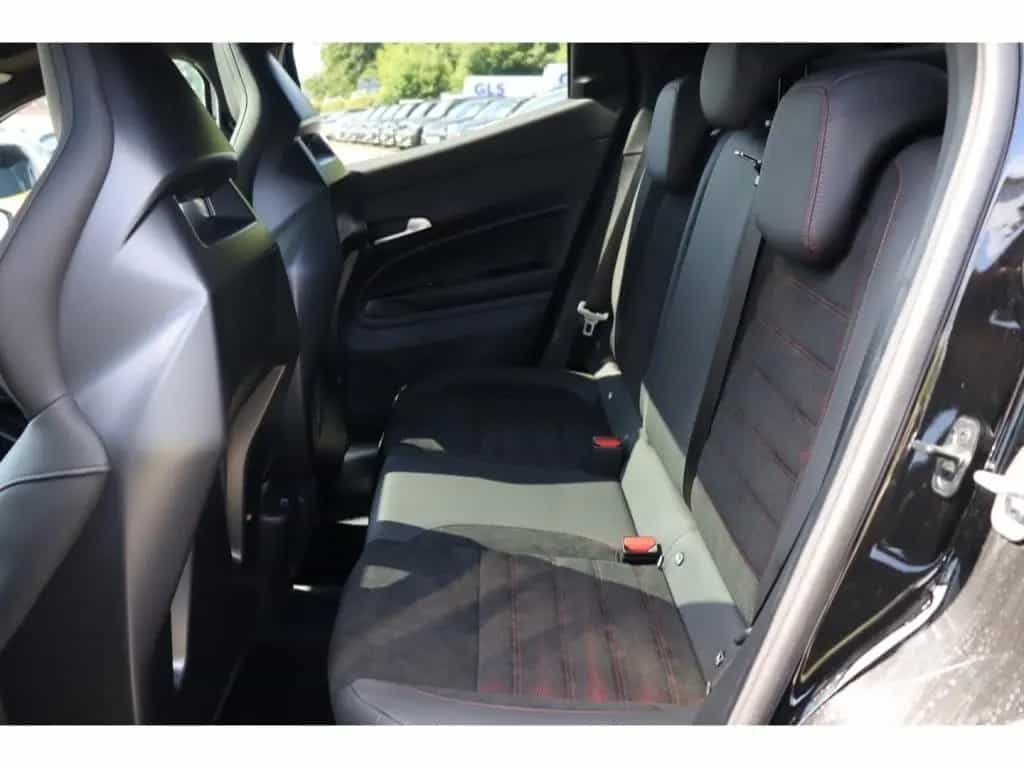 Alfa Romeo Junior IBRIDA Q4 1.2 VGT 145PS DCT6 SPORT SABELT 01/2026-photo-15