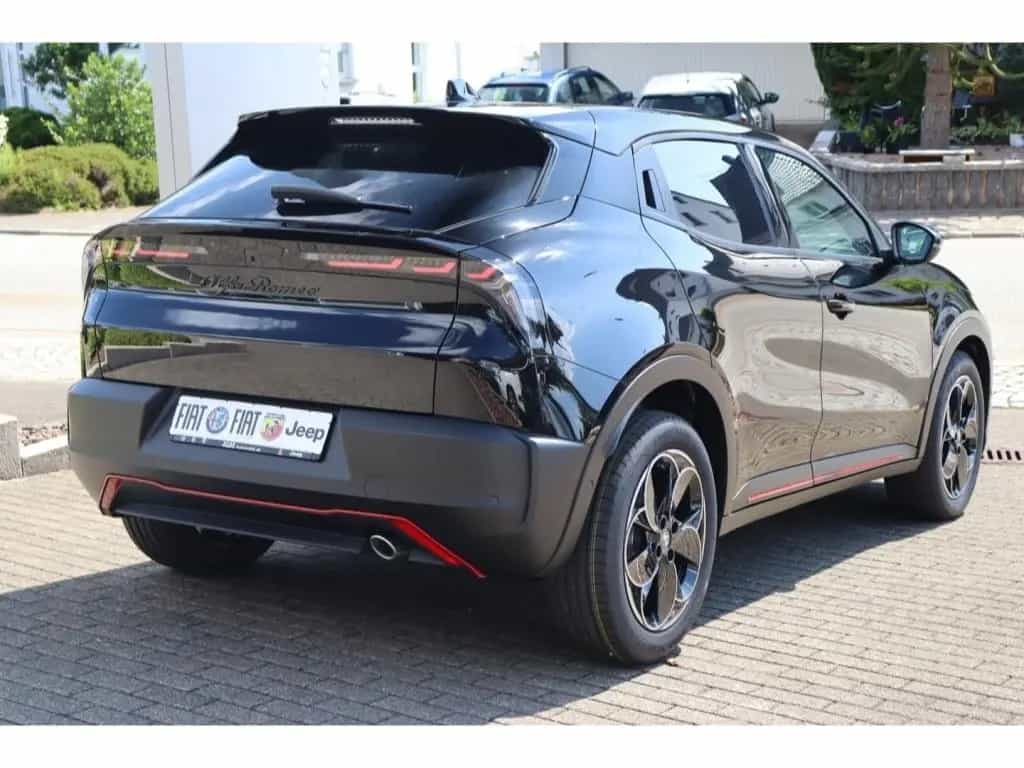 Alfa Romeo Junior IBRIDA Q4 1.2 VGT 145PS DCT6 SPORT SABELT 01/2026-photo-3