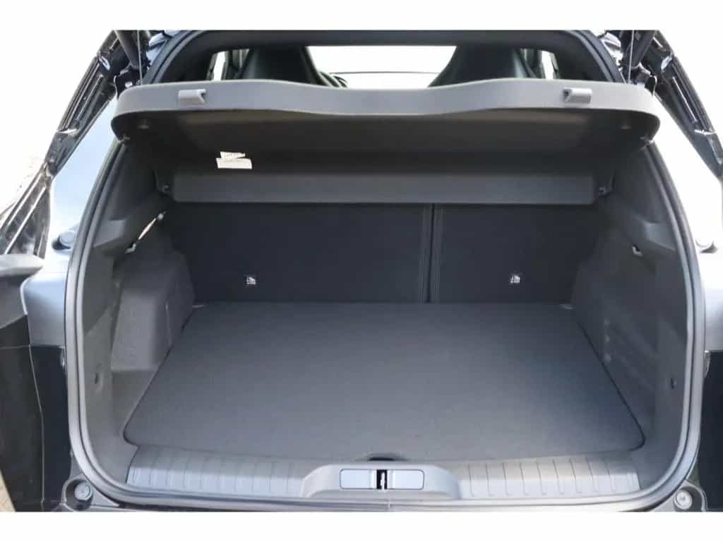 Alfa Romeo Junior IBRIDA Q4 1.2 VGT 145PS DCT6 SPORT SABELT 01/2026-photo-37
