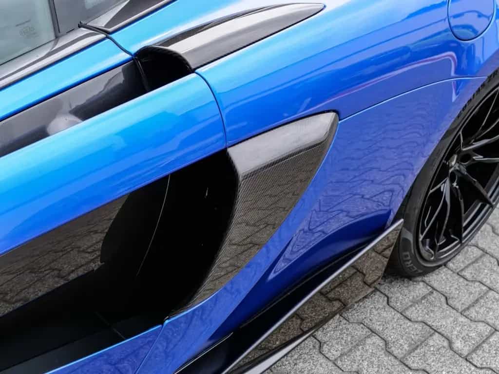 McLaren 600LT Coupé Vega Blue, Carbon Exterior Upgrade 1 01/2019-photo-10