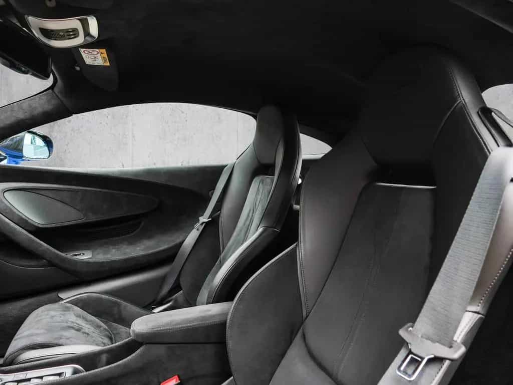 McLaren 600LT Coupé Vega Blue, Carbon Exterior Upgrade 1 01/2019-photo-13